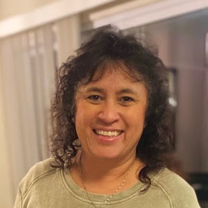 Meet your Posher, Yolanda